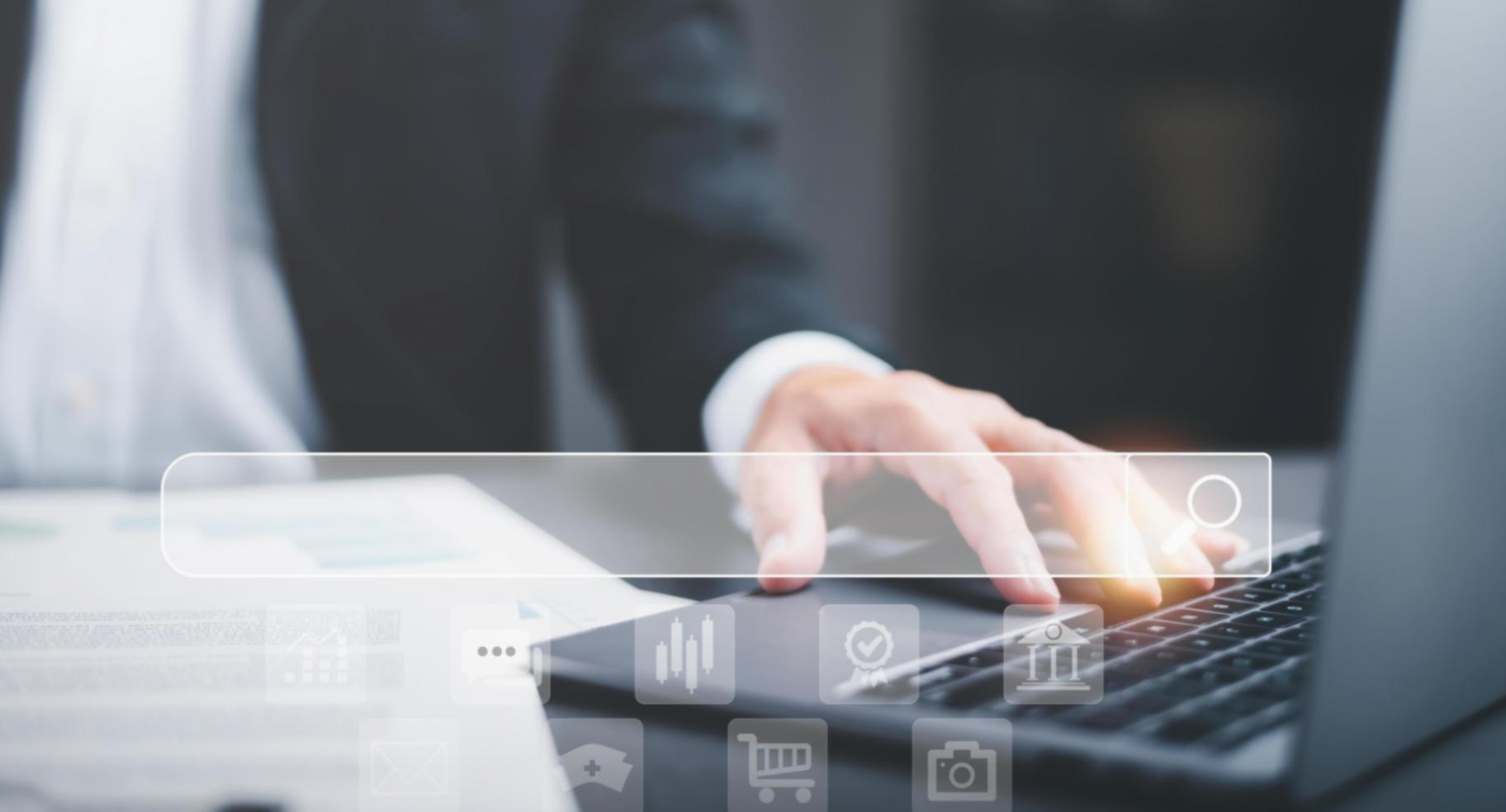 Detailansicht eines modernen Webentwicklungsprozesses mit Code und Design